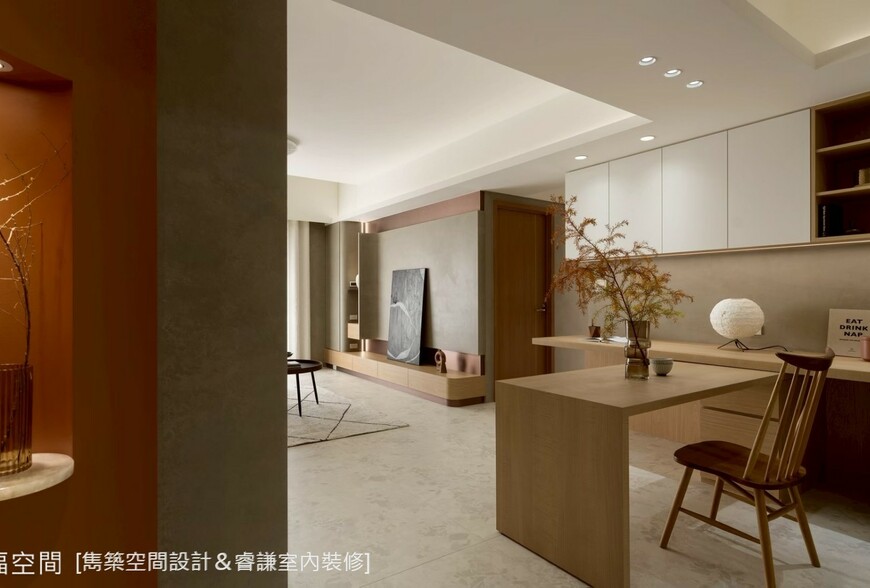 靜謐與秩序的交織：以材質筆觸，訂製溫暖奢雅的生活場域│混搭風│35坪
