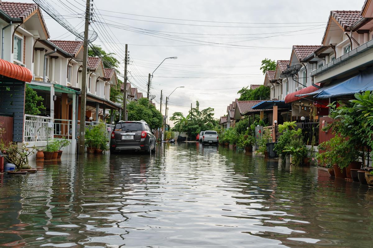 【賣厝阿明】因颱風造成房屋損壞、機車或汽車泡水，有相關補助嗎？