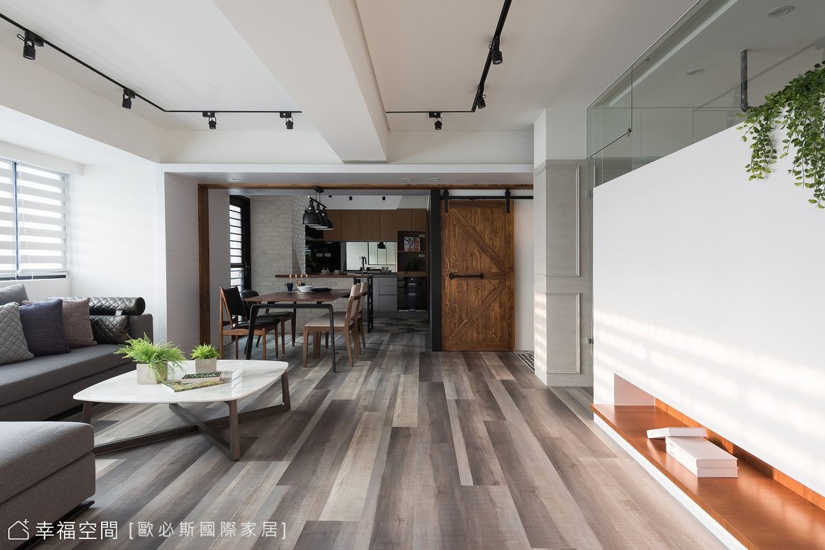 自然質感 × 現代工業風混搭宅│36坪