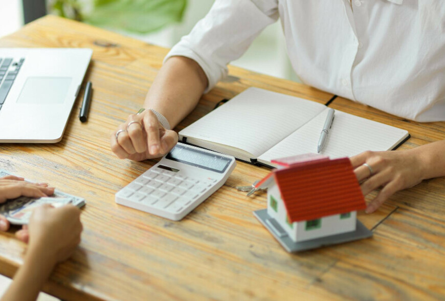 2025房地合一稅2.0全攻略：申報期間、自住優惠與稅率計算一次看懂