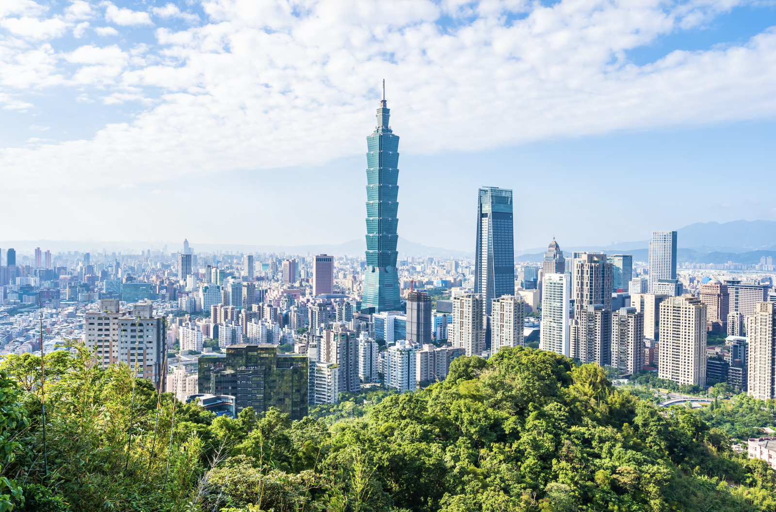 房市新常態：北市低價區新案破百萬！文山、信義都更成下一波增值關鍵