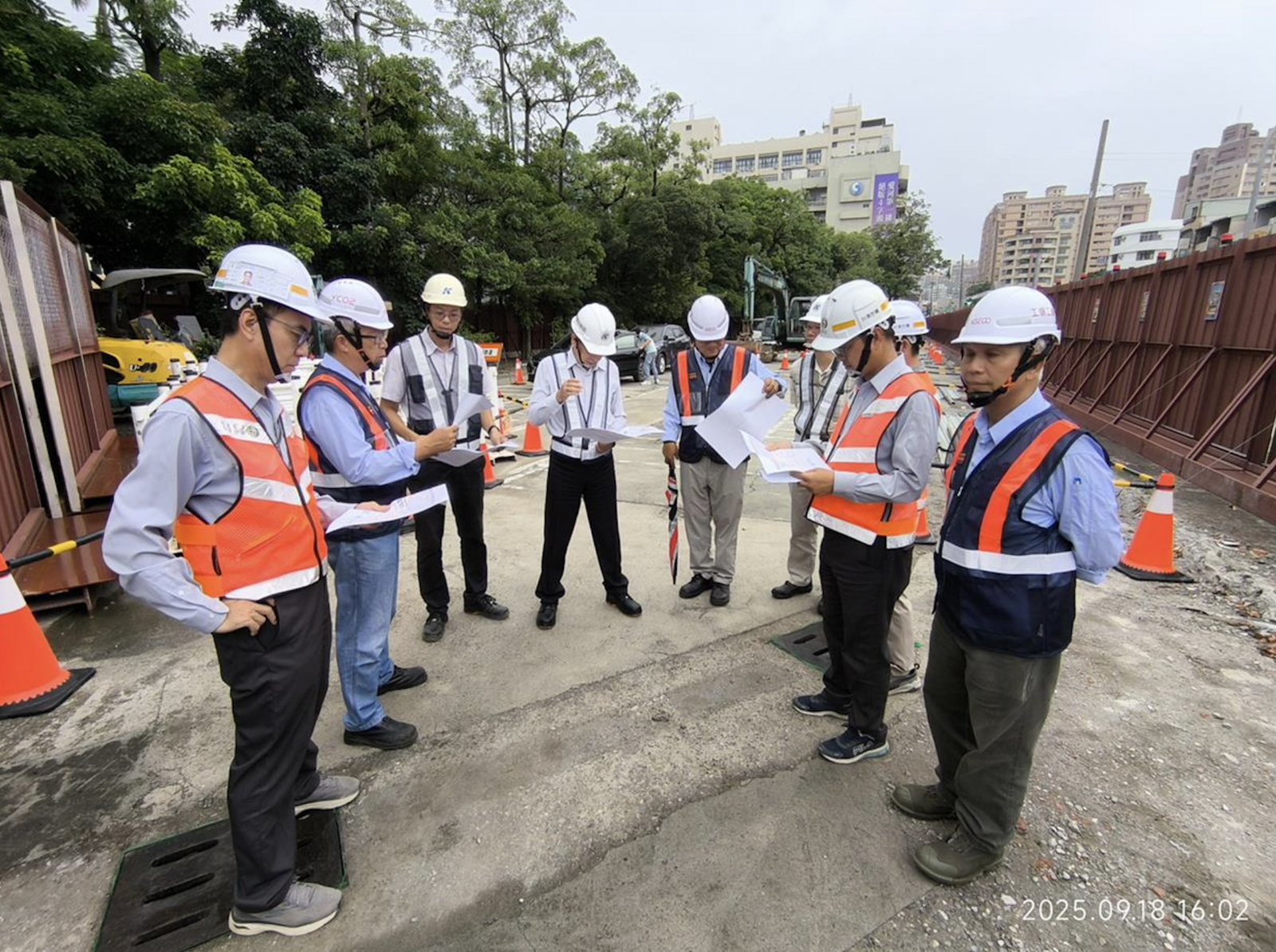 【高雄捷運黃線房價地圖】Y 線 2025 最新進度揭秘！這 5 大「轉乘站」房價漲幅驚人