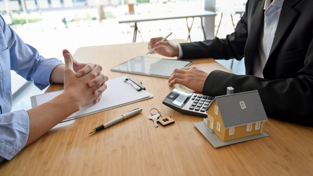 買房平台聯繫詢問數月增27%，「快速決策者」與「深度潛力買家」兩極化考驗房仲服務