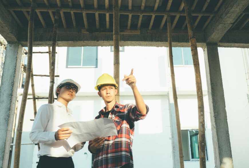 爛尾樓避雷指南：簽約前必查10大警訊，從履約保證到建商徵信全解析