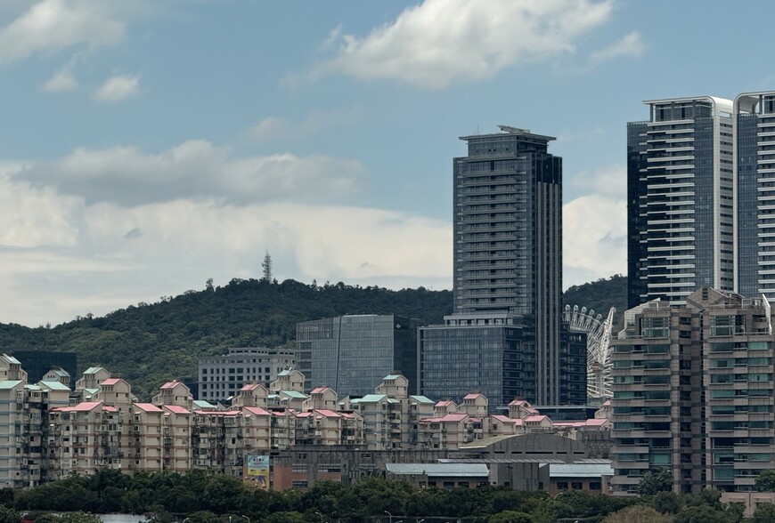 買老宅投資都更值得嗎？3分鐘搞懂權利變換與估價，避免坪數縮水
