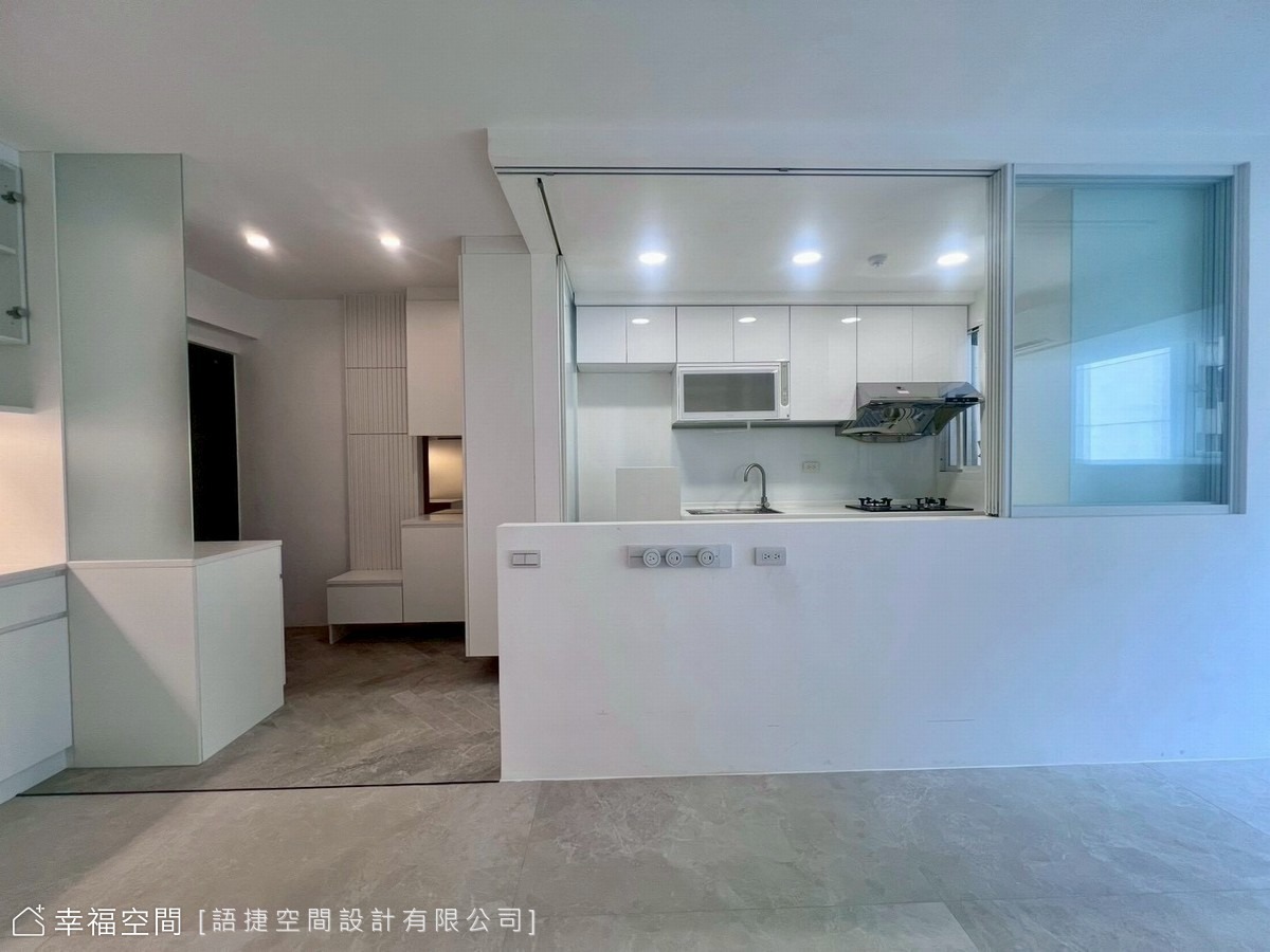 白淨簡約語彙 打造明亮寬敞收納宅│現代風│22坪