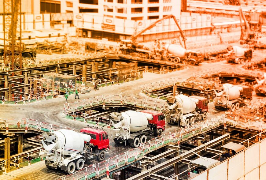 2026土方之亂衝擊全台！裝修費翻倍、預售屋延交？屋主必看的3大生存自保方案