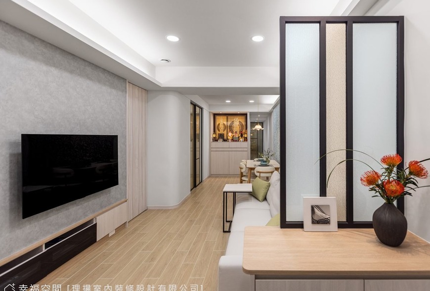 60年雙層老宅大翻新！拯救壁癌白蟻病灶 變身流暢收納智能宅