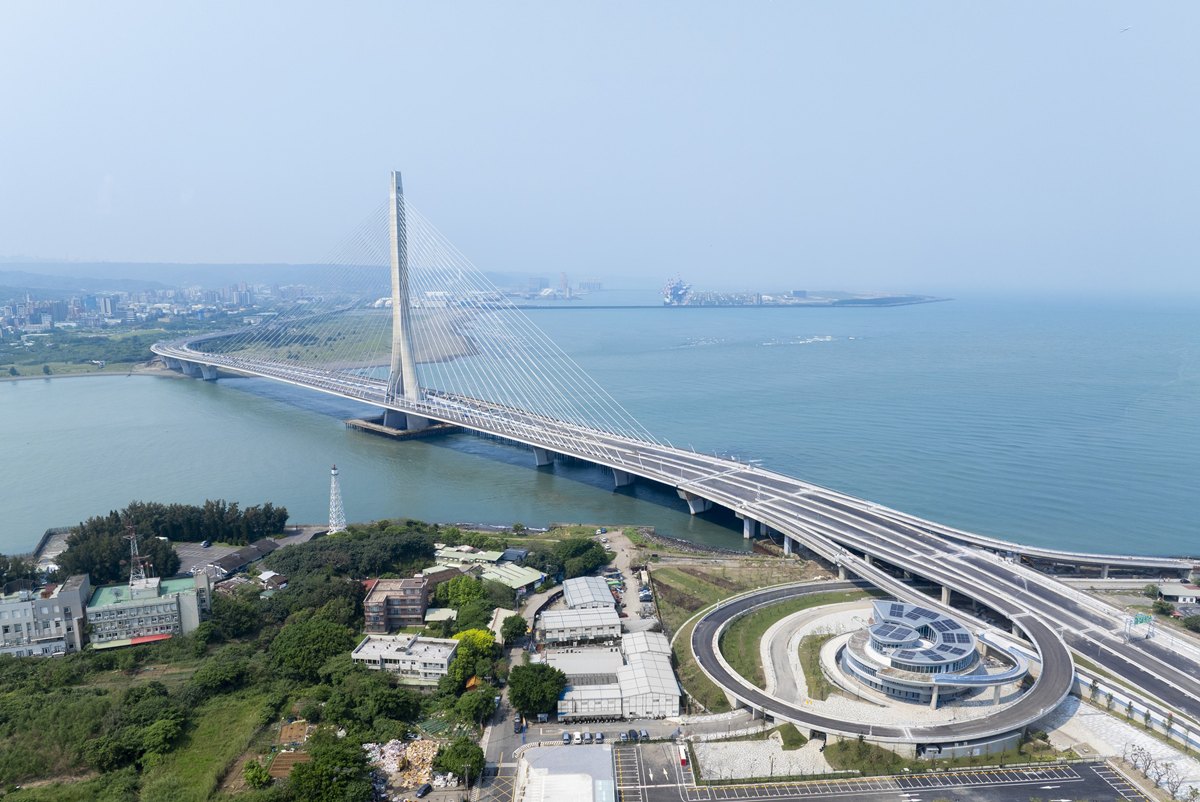 淡江大橋 5/12 通車！「淡江大橋工程美學特展」同步開展