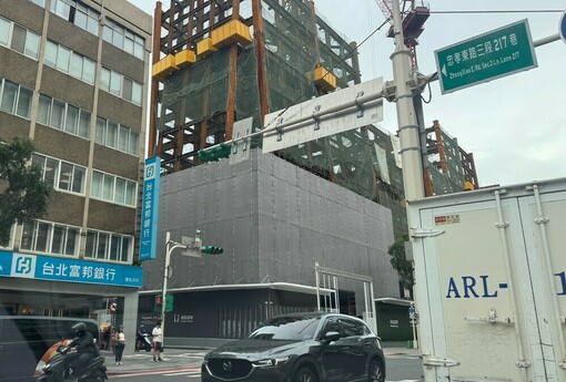 北台灣房市「比疫情還冷」！6 月風向球距藍燈僅一步，建商：現在推案＝賭博