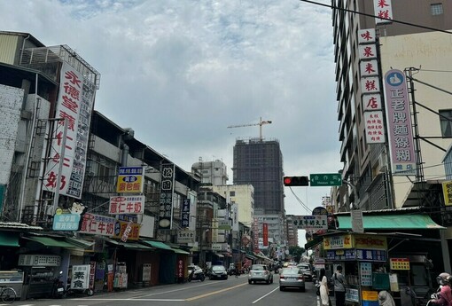 金管會緊盯「四貸同堂」風險！多重借款客戶僅低個位數 台股崩跌融資斷頭潮拉警報