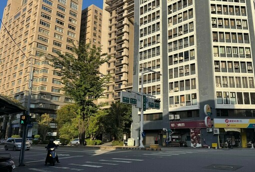 史上最大交屋潮來襲！去年17.67萬棟新屋炸出「創10年新高」！買賣移轉卻暴跌25.5％「創9年新低」！專家驚：實際買氣比數字更嚴峻！