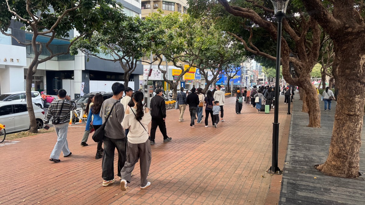 補貼越多、房價越漲！撒錢幫房東抬轎，卻把社宅承諾砍到見骨 年輕人又被賣一次？