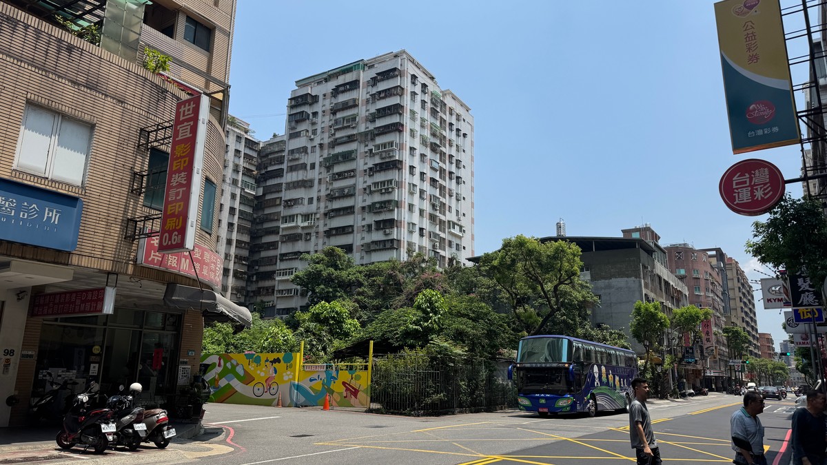 雙北兩樣情！北市連5漲、新北跌1.39% 專家：有錢人繼續買，其他人繼續等