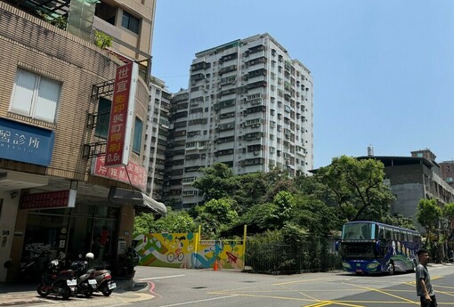 雙北兩樣情！北市連5漲、新北跌1.39% 專家：有錢人繼續買，其他人繼續等