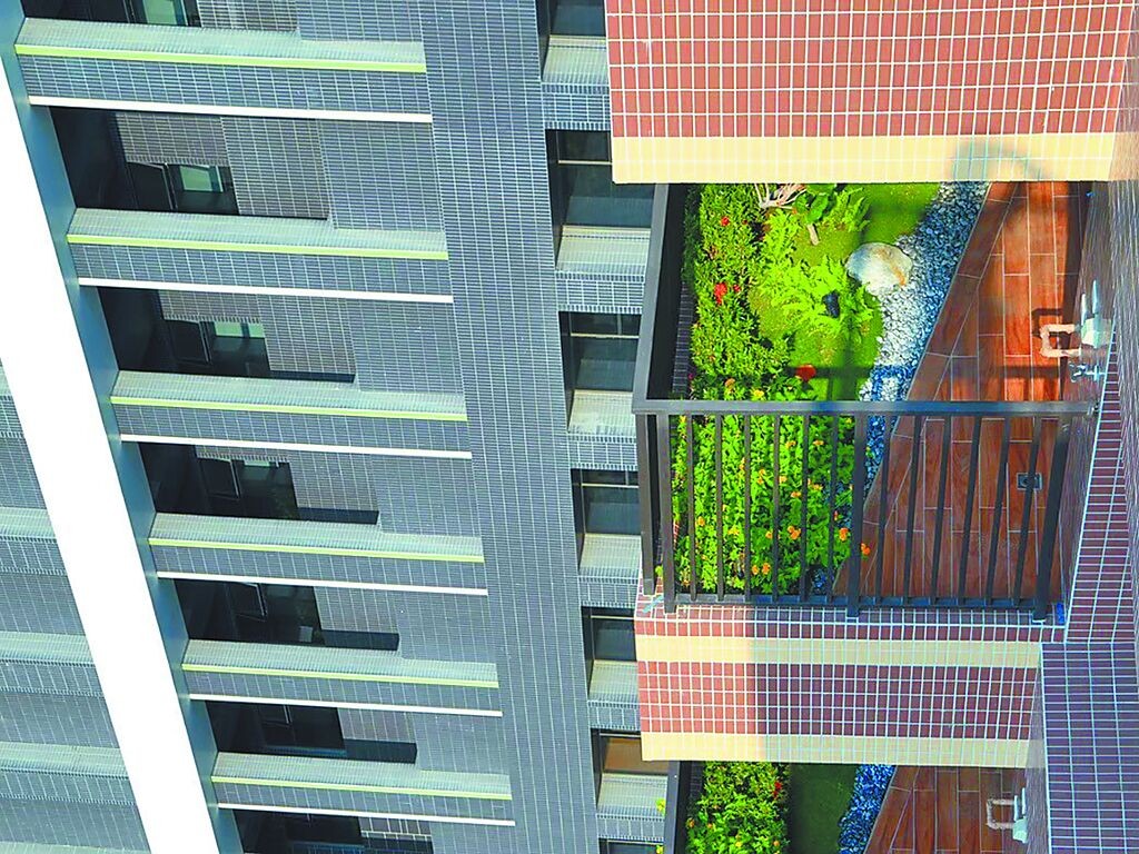 建商收割容獎、住戶扛罰單！高雄厝10年認證「掛蛋」 4.4億花去哪？審計報告狠打臉
