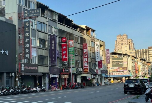 街邊店重新定義：加盟店大減11.6%、直營店過半！「規模擴張」時代終結