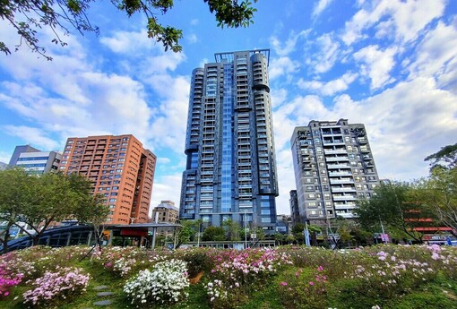 北市豪宅打折租 房東年收667萬繳稅逾百萬　  年花660萬租豪宅 租客有這些盤算