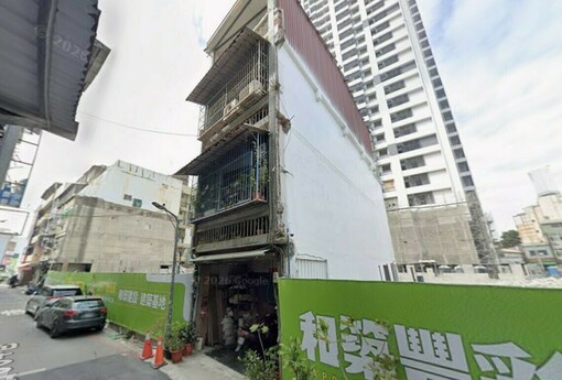 不賣最大？高雄孤島宅被15層大樓夾殺 專家打臉：想賣都來不及