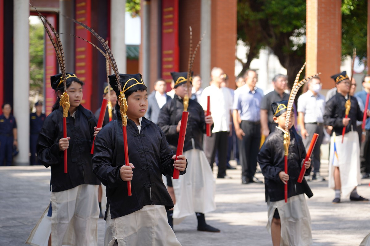 澎湖孔廟釋奠典禮 副縣長林皆興循古禮祭孔 弘揚尊師重道
