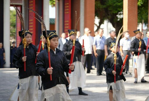 澎湖孔廟釋奠典禮 副縣長林皆興循古禮祭孔 弘揚尊師重道