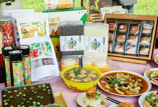 嘉義縣商圈購物節第5屆開跑！消費滿200抽純電休旅車 超過200項好禮等你帶回家