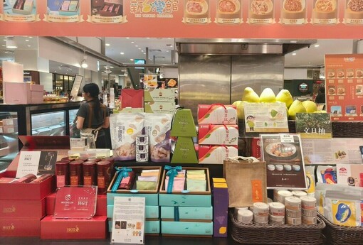 苗栗甘露梨新加坡中秋檔期完售 茶與點心接棒上架 為明年「苗栗月」鋪路
