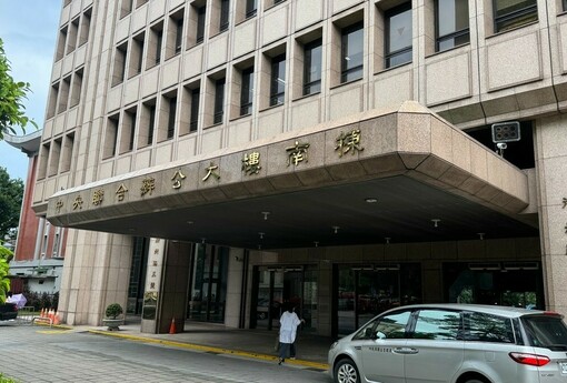 鐵飯碗翻身！2025年所得調查：公共行政平均94.8萬超車金融業奪冠