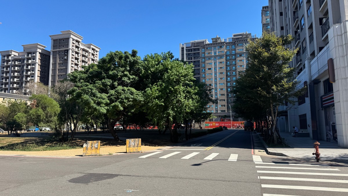 中央忙著對「可負擔住宅」設路障，你我連一間合理的房子都等不到