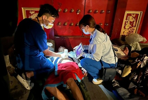 桃園「街頭家醫」拿下中央第一名！醫療走進街頭　五大安心服務助91名街友重新生活
