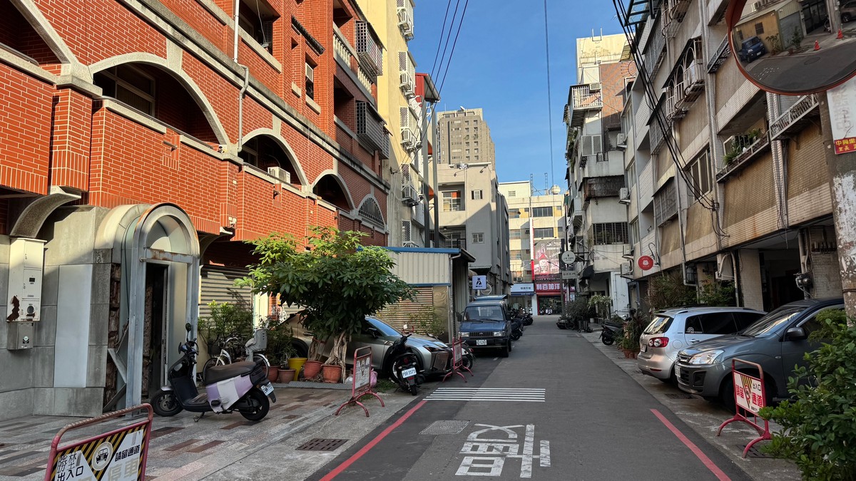建商都縮手了，屋主還在等誰追價？專家示警：再不賣，就不用賣了