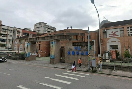 新店建國游泳池土地活化：解決停車需求，打造多功能生活空間