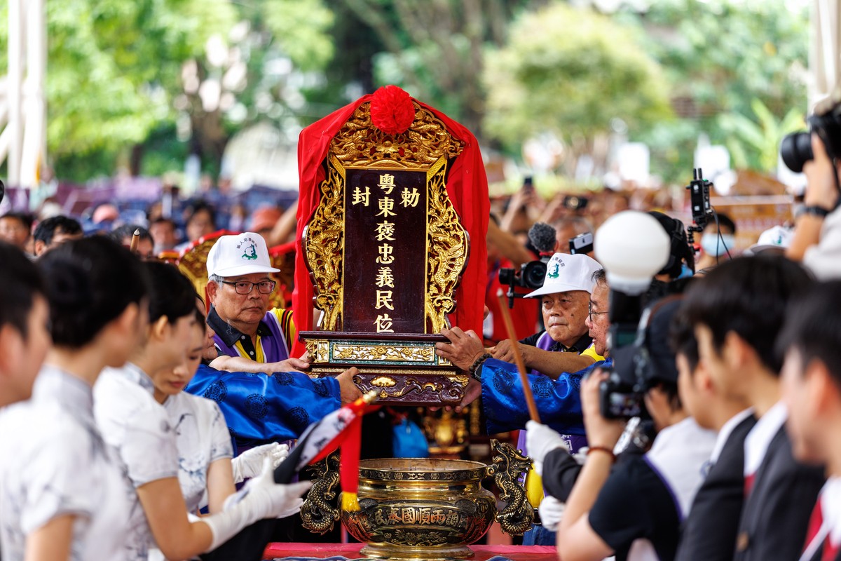 睽違7年重返客家主題公園！2026臺北客家義民嘉年華不畏颱風 蔣萬安率千人挑擔展現「硬頸精神」