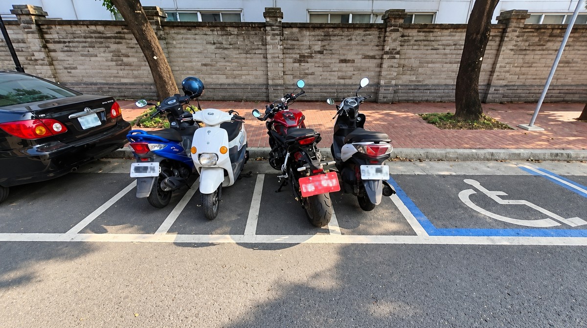 台中大型重機停車新制11/1上路！路邊機車格全面開放　收費比照一般機車、月票也能買