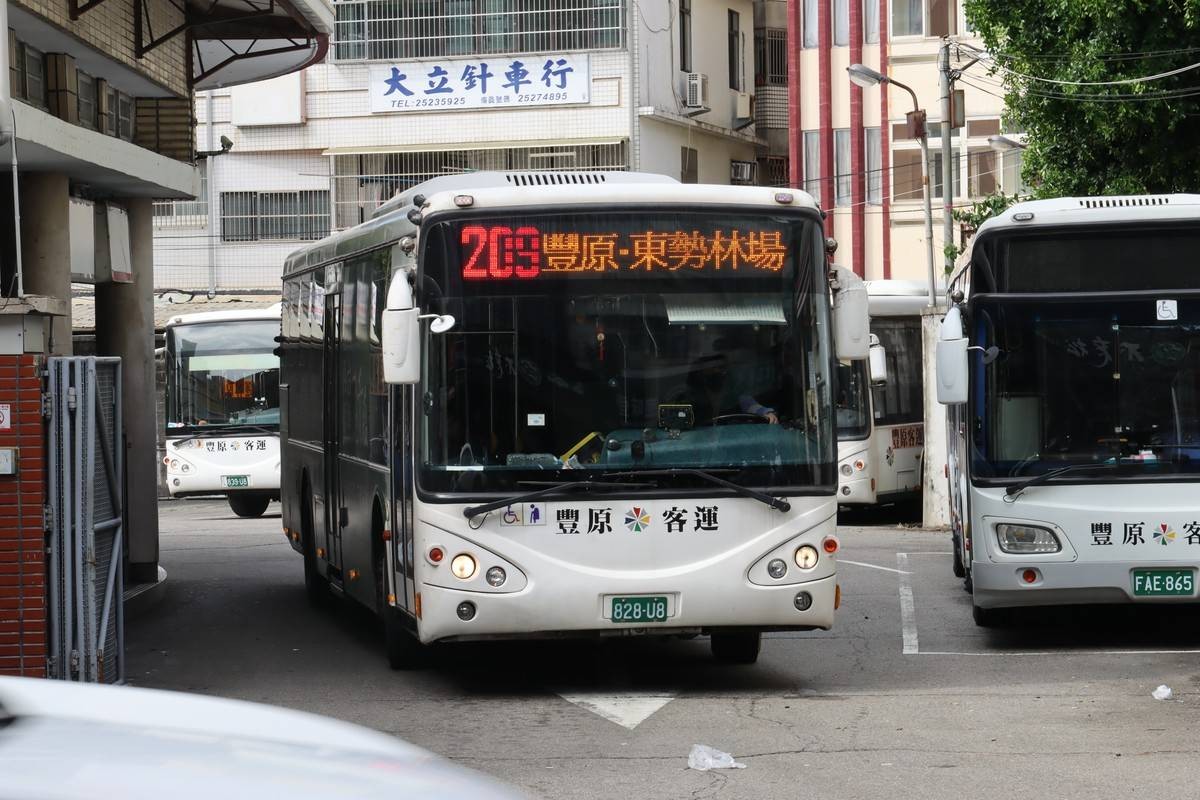 東勢、石岡居民就醫更方便！台中209繞公車11/1試辦　新增10站直達豐原醫院