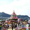 Hello Kitty現身新社花海！2026台中國際花毯節開幕　19公尺甜點城堡會旋轉、7位三麗鷗明星等你拍照