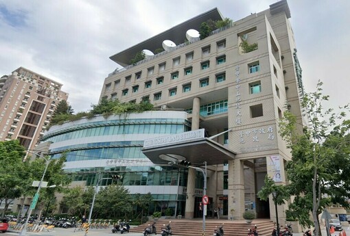 網友恩建商買新成屋，建商說不動產說明書不給帶走？怎麼辦？