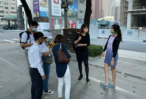 簽約當天被要求「全額付清仲介費」合理嗎？