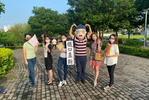 34歲母胎單身，該背30年房貸還是辭職躺平？