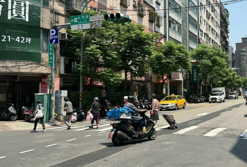 買房還沒看屋就被逼著付錢 民眾怒控：根本是詐騙！