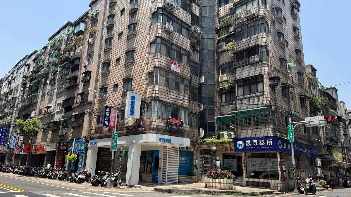 社區200戶黃金比例？小社區沒錢請保全、大社區住戶吵架...買房除了挑戶型，「鄰居數量」才是隱藏關鍵？