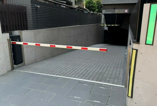 「新住戶必看！社區車位被老住戶『霸佔』怎麼辦？律師教你破解這一招」