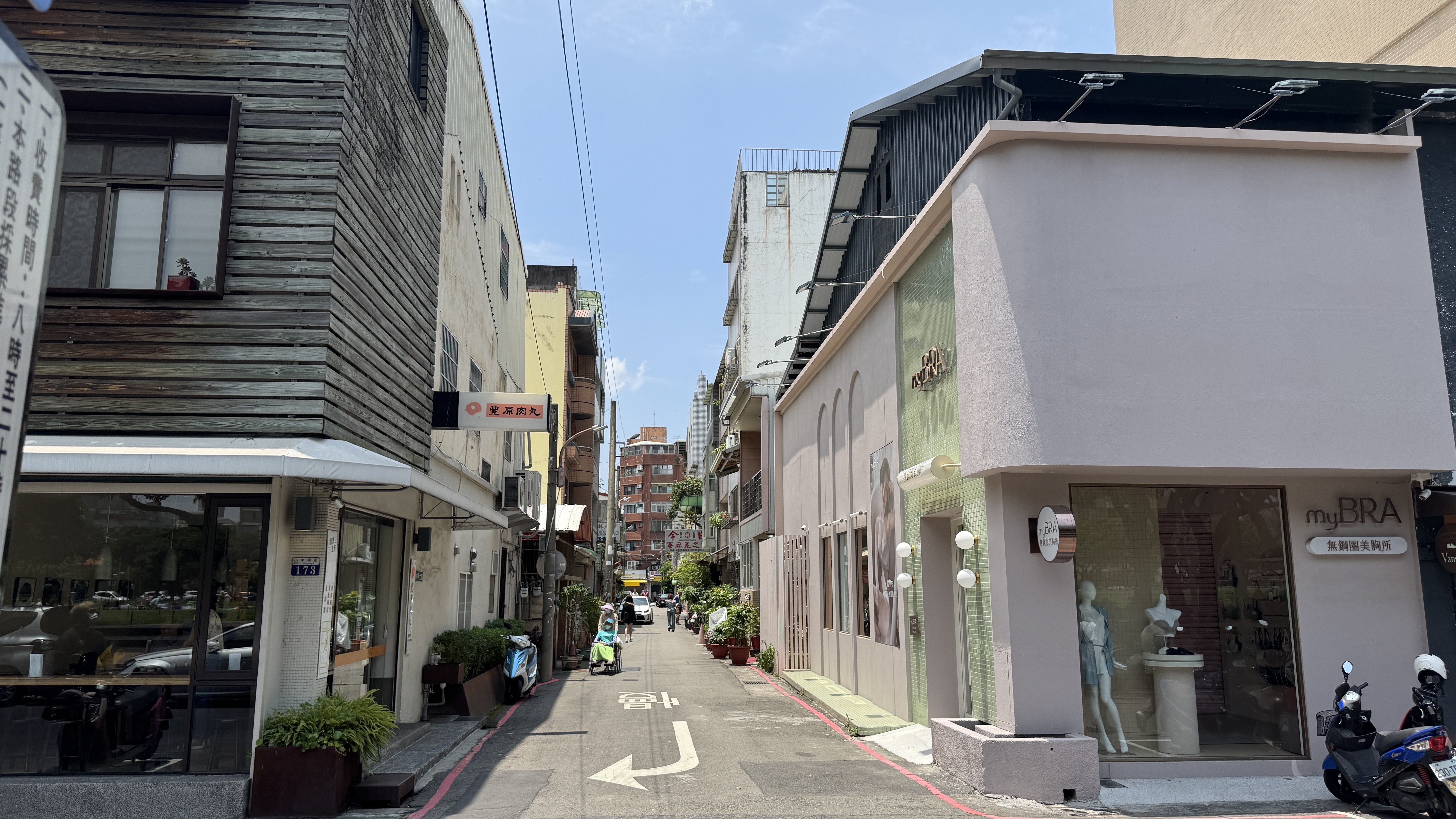 買預售屋承諾「6米計劃道路」竟變私人地？建商擺爛7個月不處理，我該怎麼辦？