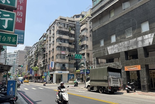 「年薪250萬買第二間房給父母，專家卻警告：小心這3個地雷！」