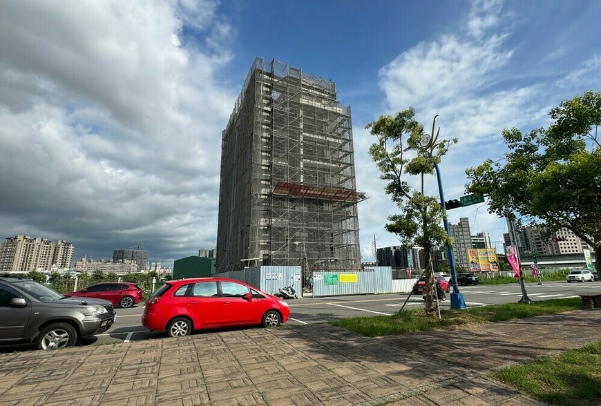 小基地危老重建陷困境　資金短缺與銷售難題成最大挑戰