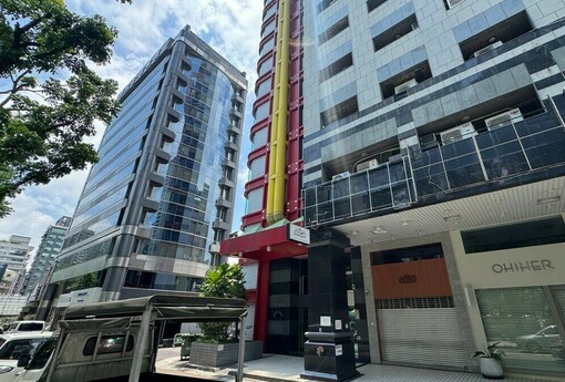 房市大逃殺！建商跪求買房「買貴退差價」 專家驚曝：這只是崩盤前奏？