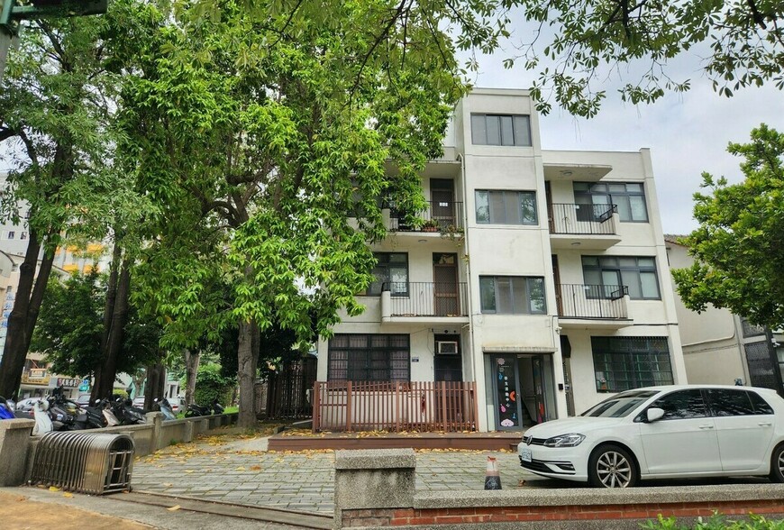 房市「假著陸」危機？央行7波重拳後驚現「量縮價僵」怪象