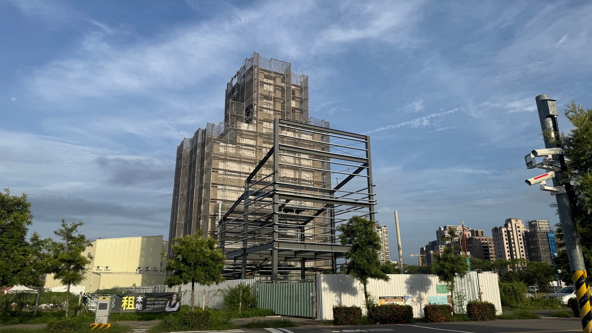 「開工穩死、不開工等死」建商資金鍊崩效應擴大 專家示警：這波風暴比2016年更慘烈