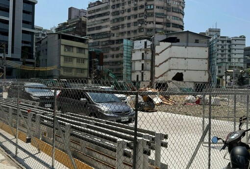 比建商更猛！蘆洲30戶阿公阿嬤組隊 把海砂屋變黃金大樓