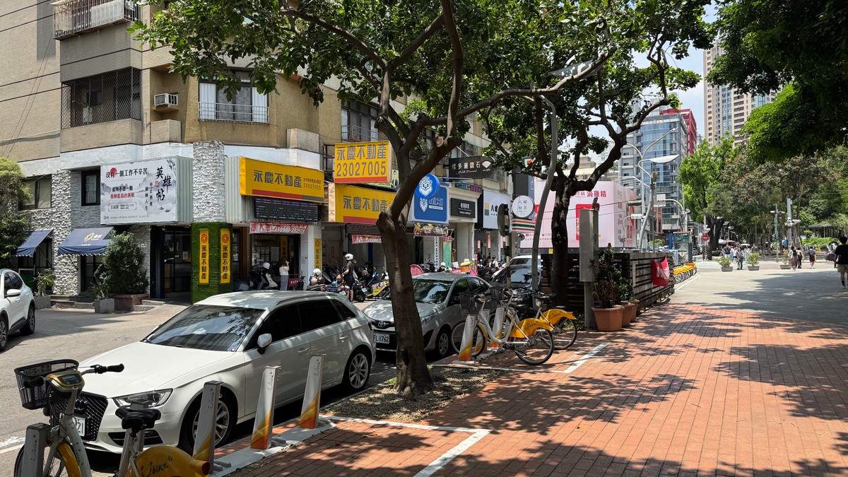 首購族終極抉擇：1400萬老屋+50萬整理費vs1600萬新屋，距離差1公里竟然差這麼多